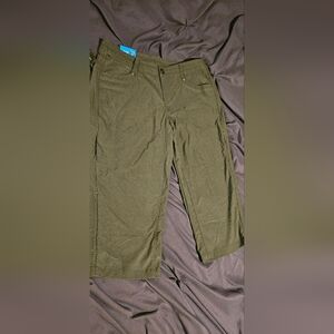 Womens Kuhl Trekr Kapri Charcoal size 6 NWT